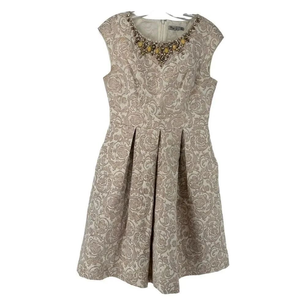 Eliza J Dress Champagne Jacquard Beaded Neckline Size 8 Tulle Fit & Flare Party